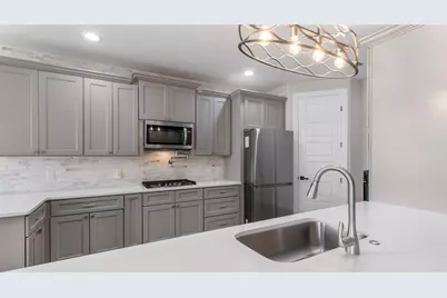 13510 Fallbrook Circle, Mont Belvieu, TX 77535 - Photo 7