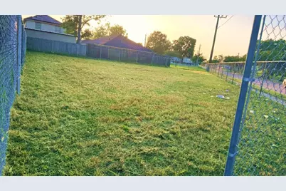 7309 W Montgomery Road, Houston, TX 77091 - Photo 15