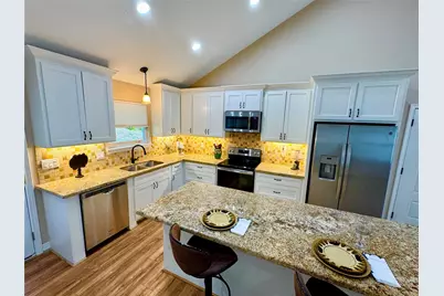 534 Oakdale Drive, Huntsville, TX 77320 - Photo 9