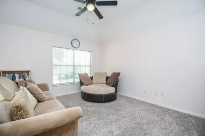 15715 Brookwood Lake Place, Sugar Land, TX 77498 - Photo 17