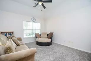 15715 Brookwood Lake Pl, Sugar Land, TX 77498 - Photo 19