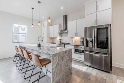 422 W 9th Street #103, Dallas, TX 75208 - Photo 5
