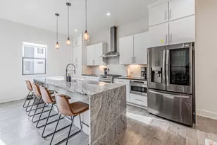 422 W 9th St, Dallas, TX 75208 - Photo 5