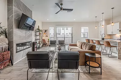 422 W 9th Street #103, Dallas, TX 75208 - Photo 5