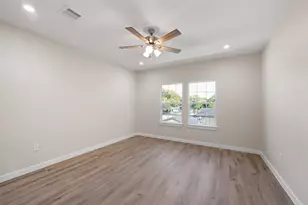 9409 Clinton Dr, Houston, TX 77029 - Photo 13