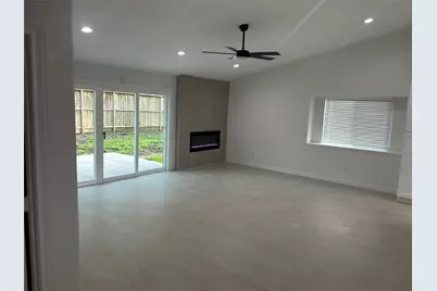 14207 Greenway Drive, Sugar Land, TX 77498 - Photo 3