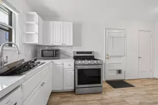 5505 Huisache St, Houston, TX 77081 - Photo 13