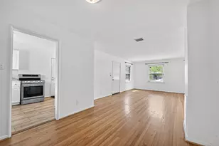 5505 Huisache St, Houston, TX 77081 - Photo 11