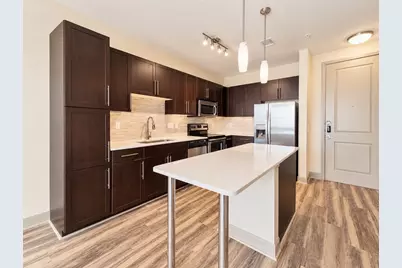 10402 Town and Country Way #720, Houston, TX 77024 - Photo 5