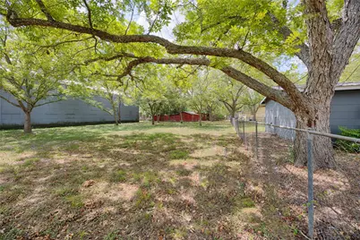 401 W Live Oak and 504 S Pecan Street, Moulton, TX 77975 - Photo 29