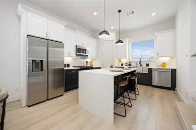 7809 Amelia Road #B, Houston, TX 77055 - Photo 13