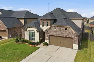 19122 Gaslamp Point Ct, Cypress, TX 77429 - Photo 1