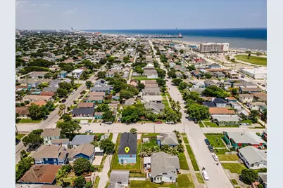 2315 36th St, Galveston, TX 77550 - Photo 33