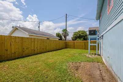 2315 36th St, Galveston, TX 77550 - Photo 29