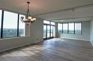 14655 Champion Forest Dr, Houston, TX 77069 - Photo 9