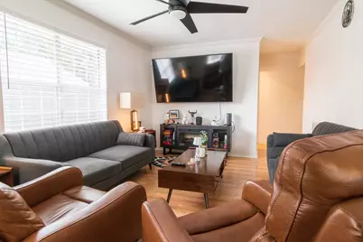 326 W 28th Street, Houston, TX 77008 - Photo 9