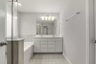 1972 Elkington Cir, Conroe, TX 77304 - Photo 15