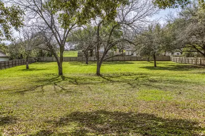 2414 E Rosedale, Brenham, TX 77833 - Photo 33