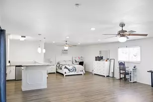 1409 Kathy Ave, Sealy, TX 77474 - Photo 25
