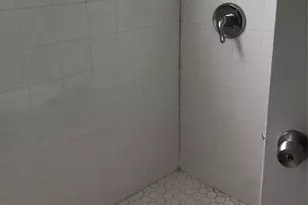 802 E 32nd St, Houston, TX 77022 - Photo 29