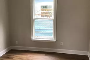 802 E 32nd St, Houston, TX 77022 - Photo 17