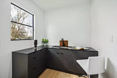 5055 Yarwell Drive, Houston, TX 77096 - Photo 11