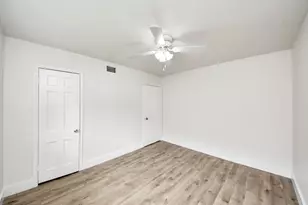 4011 Ebbtide Dr, Houston, TX 77045 - Photo 15