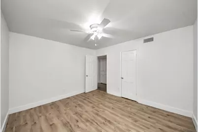4011 Ebbtide Drive, Houston, TX 77045 - Photo 19