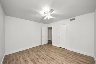 4011 Ebbtide Dr, Houston, TX 77045 - Photo 19