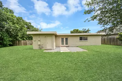 4011 Ebbtide Drive, Houston, TX 77045 - Photo 31