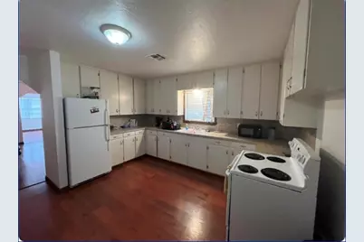114 Irwin, Columbus, TX 78934 - Photo 9