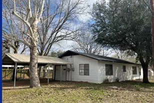 114 Irwin, Columbus, TX 78934 - Photo 19