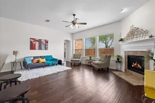 2120 Red Timber Ct, League City, TX 77573 - Photo 9