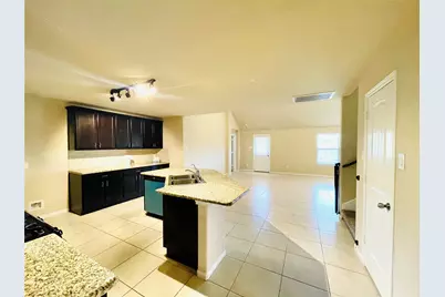 2918 Isla Gorge Court, Katy, TX 77494 - Photo 5