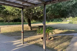 2130 Hayes Rd, Winnie, TX 77665 - Photo 5