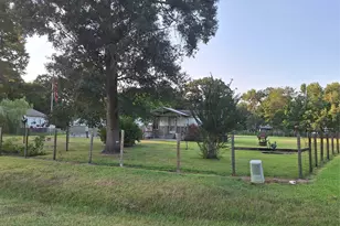 119 County Rd 4534, Dayton, TX 77535 - Photo 3