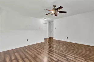 1906 Rock Ridge Dr, Houston, TX 77049 - Photo 17