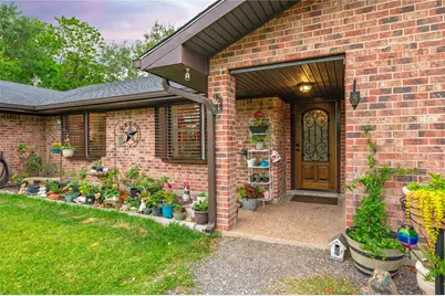 725 Thompson Road, Alvin, TX 77511 - Photo 11