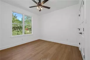 4334 Berkshire, Franklin, TX 77856 - Photo 25