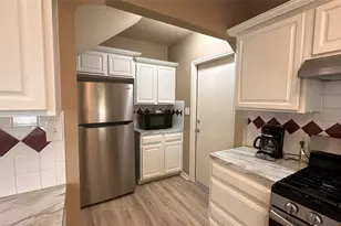 3518 D H Watkins Dr, Deer Park, TX 77536 - Photo 9