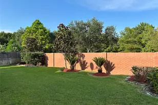 11605 Shoal Landing St, Pearland, TX 77584 - Photo 3