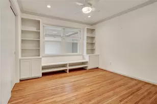 8825 Cedarbrake Dr, Houston, TX 77055 - Photo 11