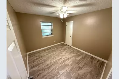 2320 14th Avenue N, Texas City, TX 77590 - Photo 7