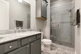 306 W Saulnier St, Houston, TX 77019 - Photo 7