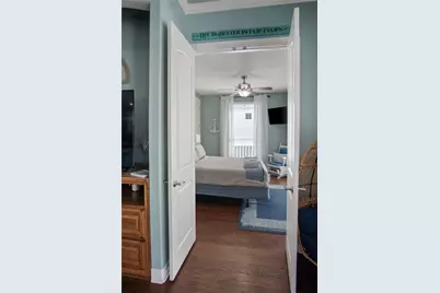 932 Kent, Crystal Beach, TX 77650 - Photo 23