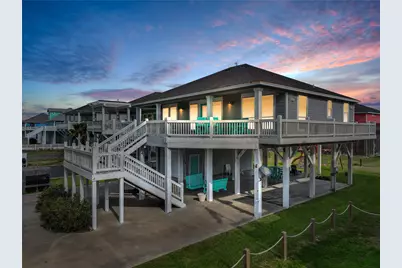 932 Kent, Crystal Beach, TX 77650 - Photo 3