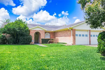 12231 Meadowdale Drive, Meadows Place, TX 77477 - Photo 5