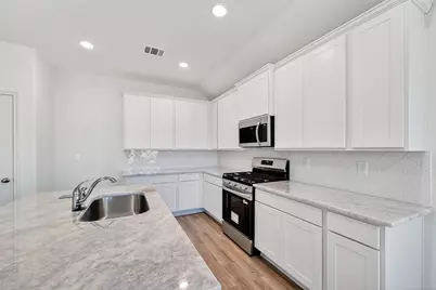 2115 Spring Hollow Drive, Baytown, TX 77521 - Photo 9