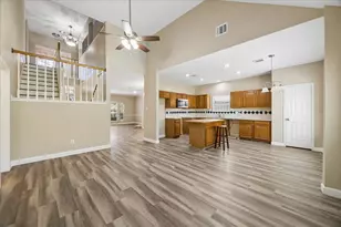 13722 Wheatbridge Dr, Houston, TX 77041 - Photo 3