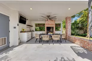 802 Flint River Dr, Houston, TX 77024 - Photo 25